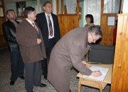 Prilikom dolaska u OŠ Braće Radića, župan se upisao u knjigu dežurstva